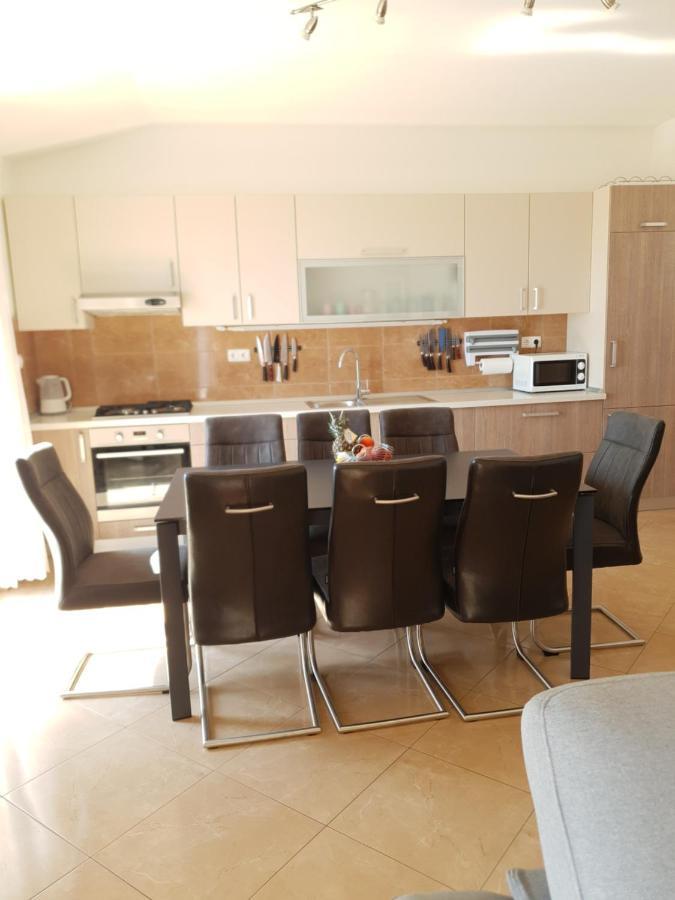 Apartment Tomo Makarska Buitenkant foto