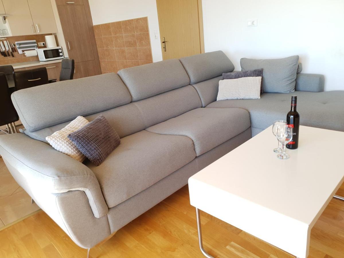 Apartment Tomo Makarska Buitenkant foto